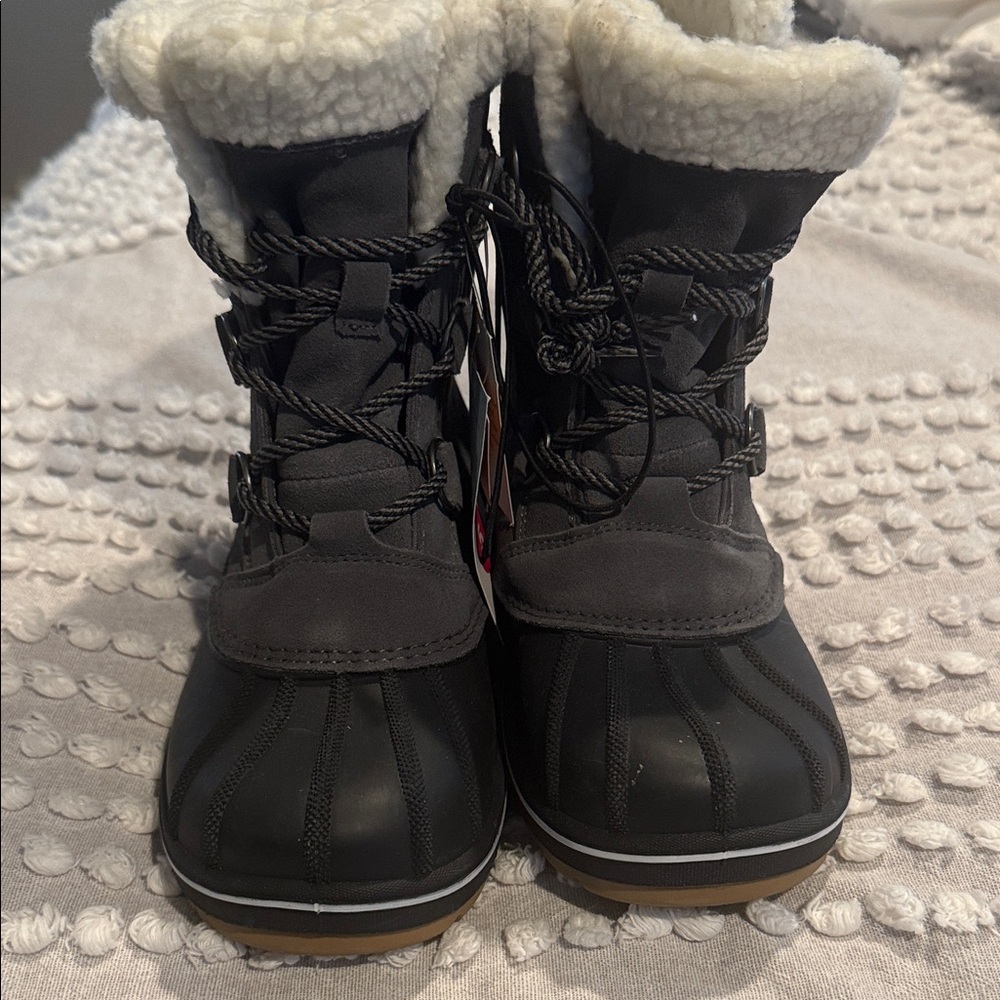 Cat & Jack Black Winter Boots with White Lining